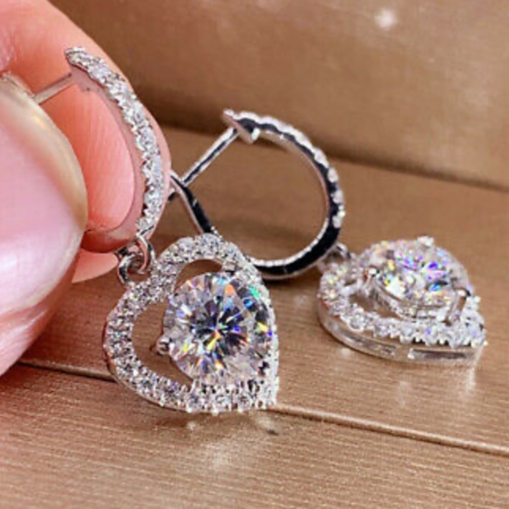 New Sterling silver diamond heart ❤️ earrings - Picture 4 of 4